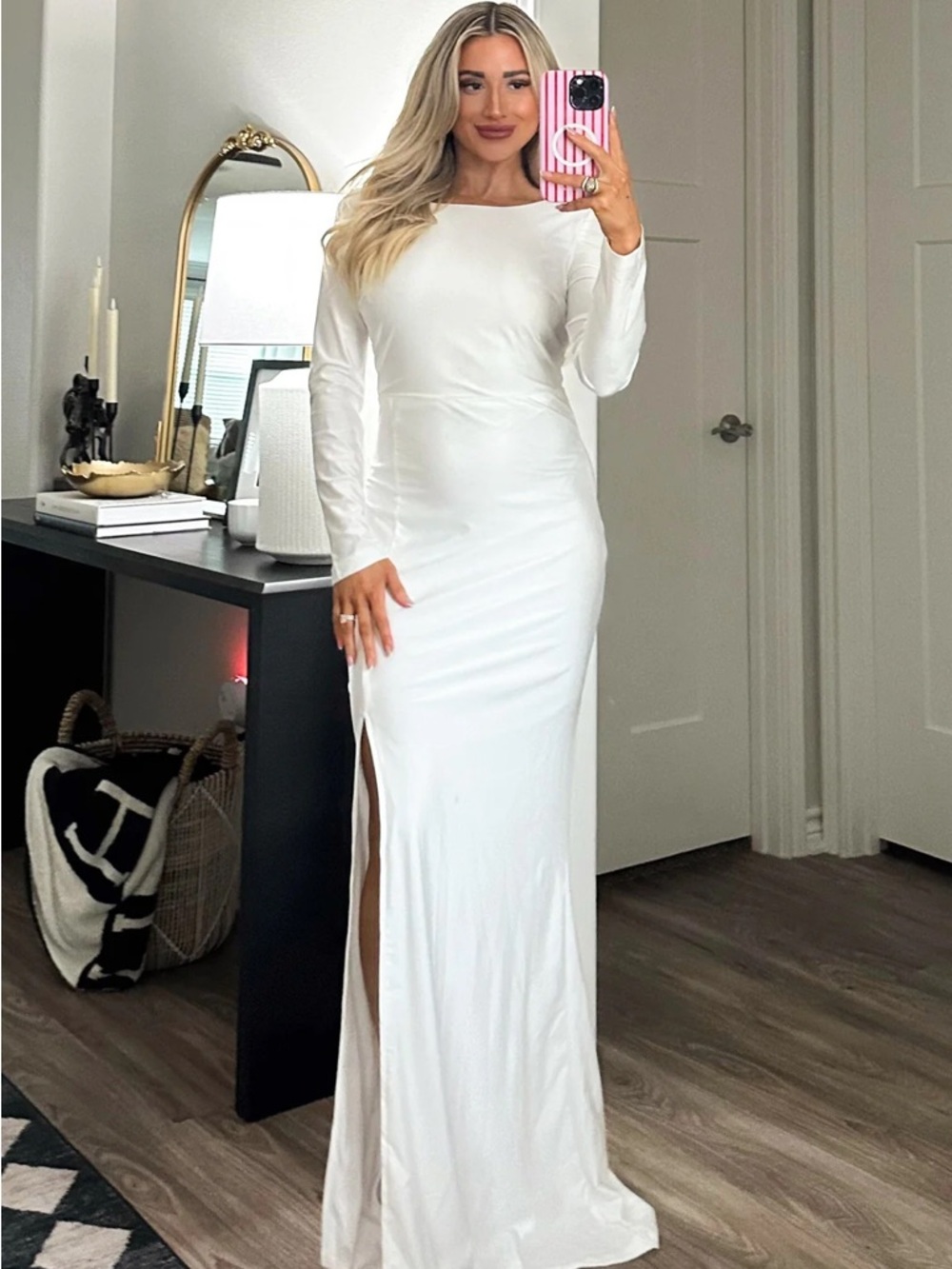 1x fits like XL - never worn - White Long Sleeve Slit Maxi Dress